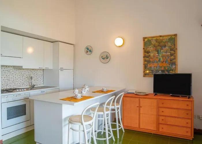 Apartman Guesthost - Roomy With Terrace! Porto Rotondo