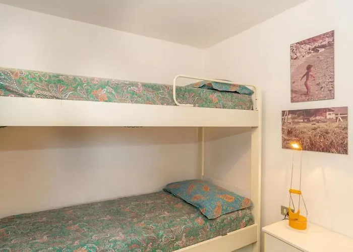 Apartamento Guesthost - Roomy With Terrace! *